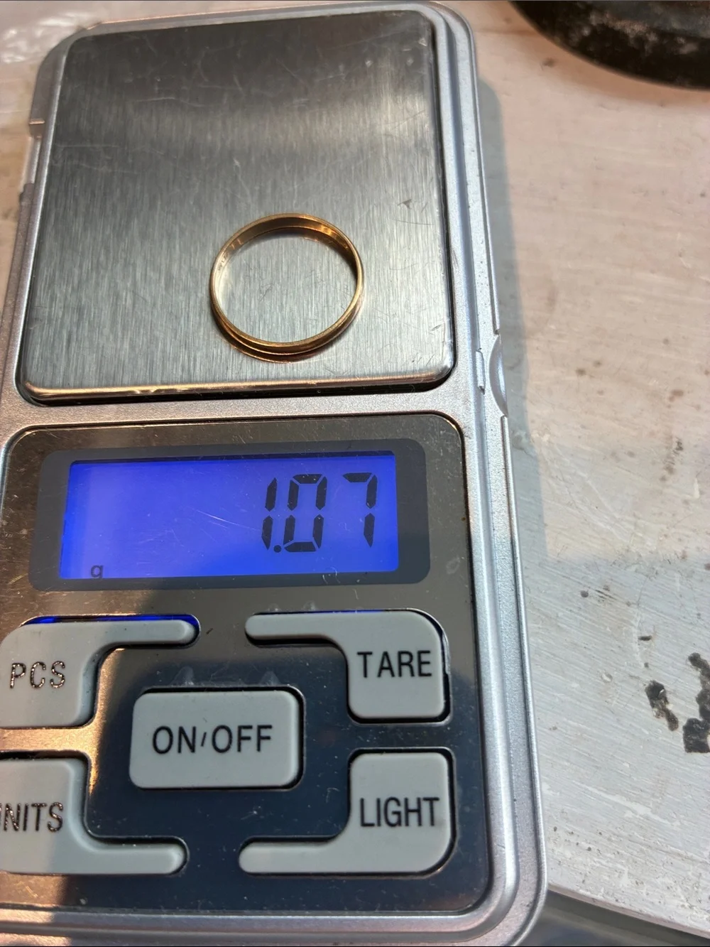 14K Gold Ring.   1.07 Grams. Size 6
